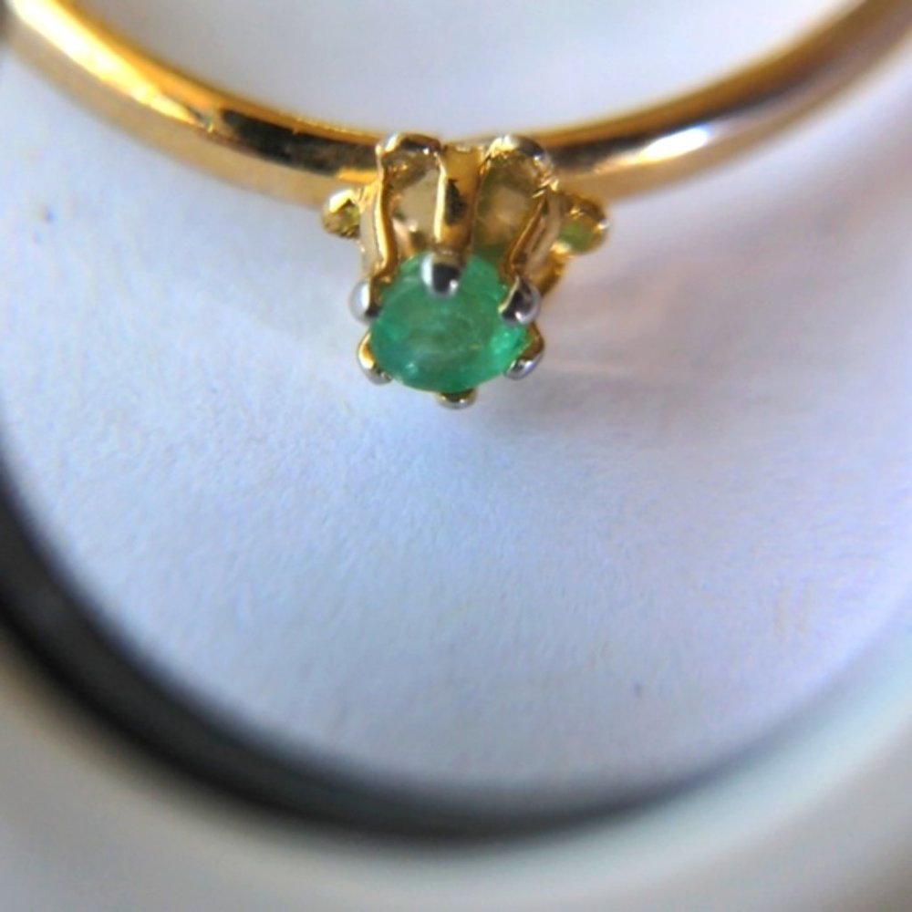 Vintage handmade ring with Colombian emerald stone, size 6 - Picture 11 of 11